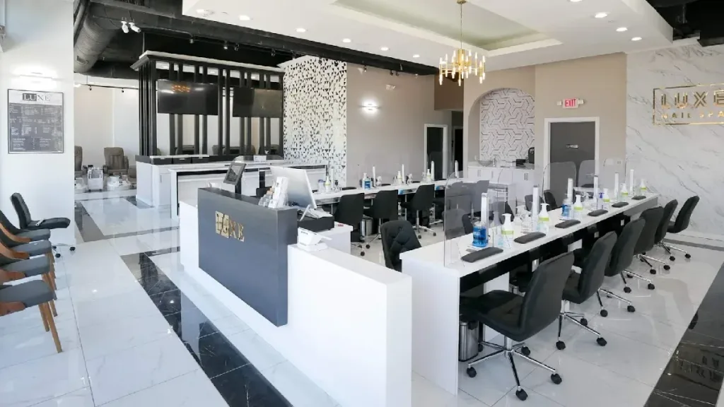 Luxe Nail Spa in Overland Park — Nail salon in Overland Park